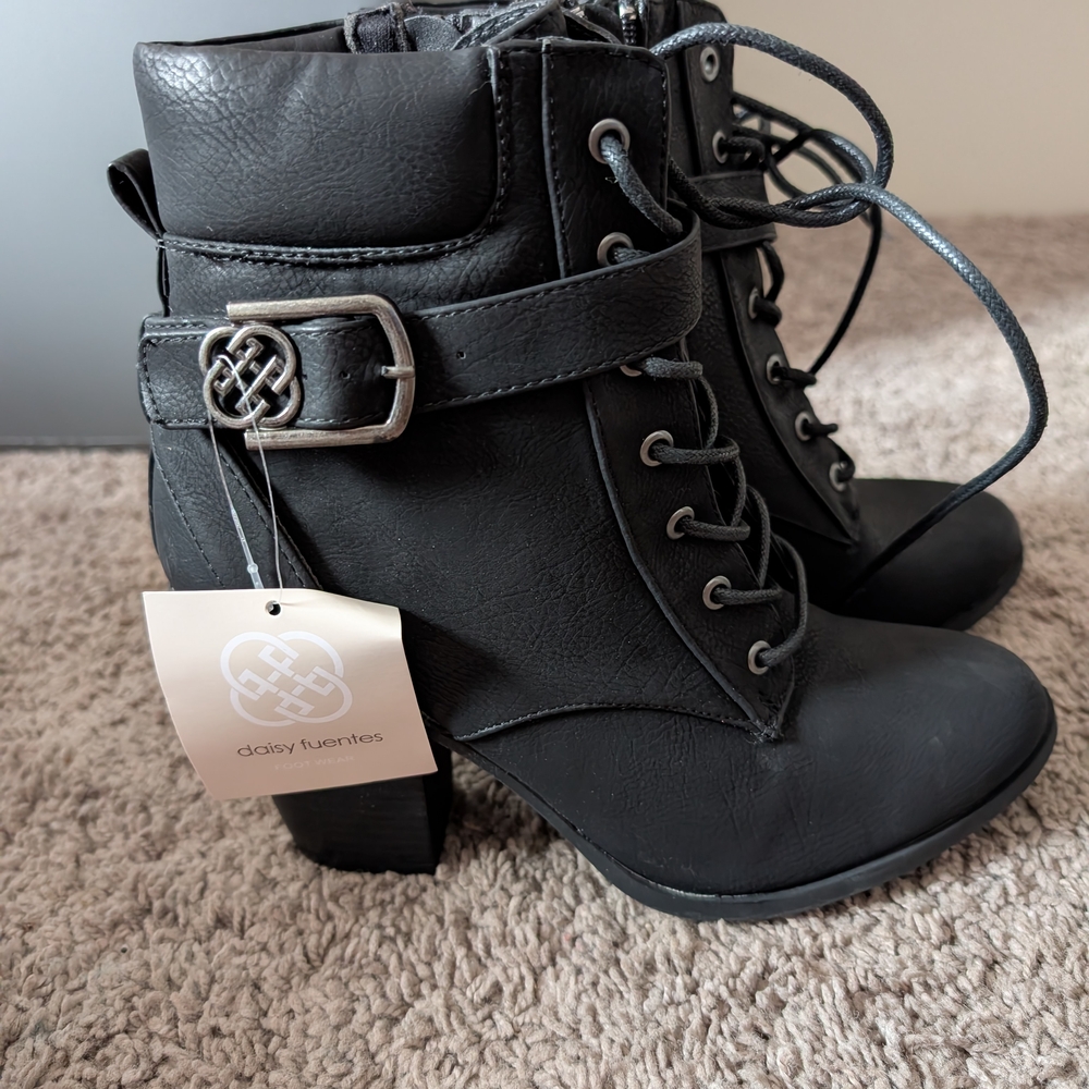 Daisy Fuentes Charcoal Lace Up Boots
